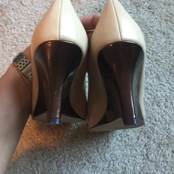 Women’s Anne Klein 9.5 wedge shoes - Picture 5 of 7